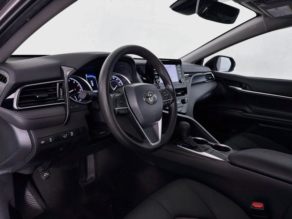 Used 2023 Toyota Camry LE FWD image 14