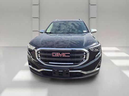 Used 2020 GMC Terrain SLT w/ Preferred Package FWD image 2