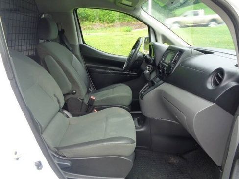 Used 2018 Nissan NV200 SV w/ Navigation Package FWD image 21