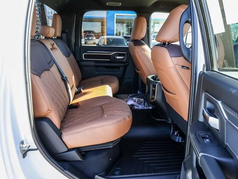 New 2025 RAM 2500 Big Horn AWD/4WD image 57