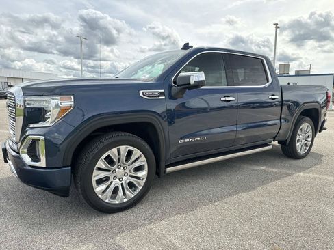 Used 2022 GMC Sierra 1500 Denali w/ Denali Premium Package AWD/4WD image 8