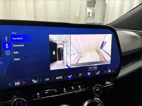 Used 2024 Chevrolet Blazer EV LT image 19