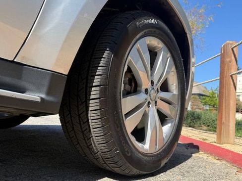 Used 2011 Mercedes-Benz GL 450 450 4MATIC image 8