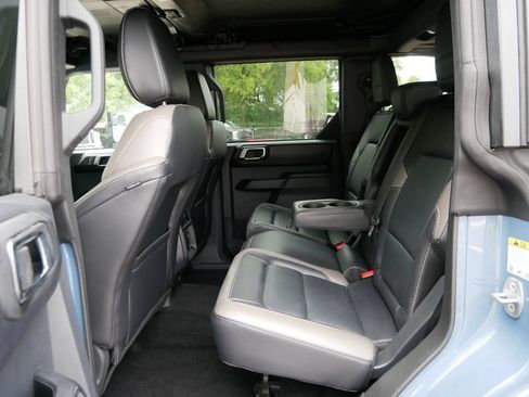 Used 2025 Ford Bronco Outer Banks w/ Sasquatch Package AWD/4WD image 11