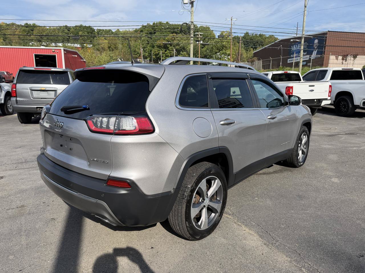 Used 2019 Jeep Cherokee Limited AWD/4WD image 5