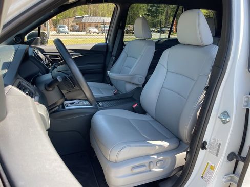 Used 2023 Honda Passport EX-L image 24