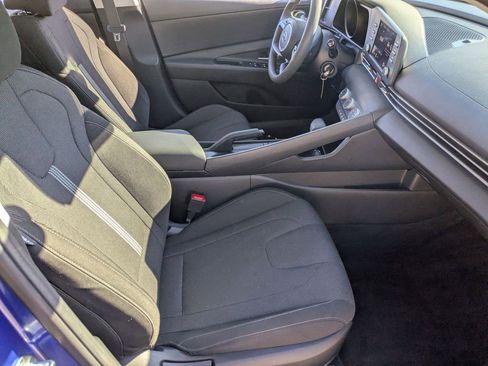 Certified 2023 Hyundai Elantra SE image 22