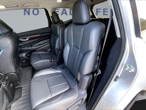 Used 2023 Subaru Ascent Touring AWD/4WD image 21