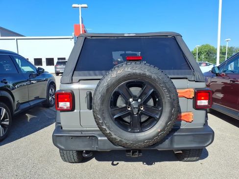 Used 2021 Jeep Wrangler Unlimited Sport AWD/4WD image 3