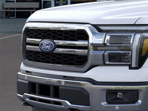 New 2025 Ford F150 Lariat w/ Equipment Group 502A High image 17