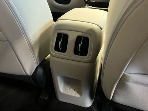 New 2026 Hyundai Tucson Blue SE image 23