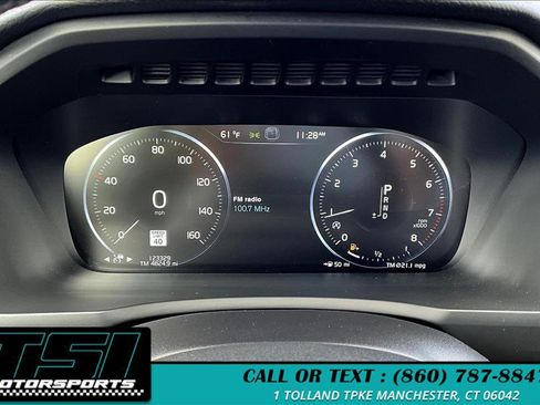 Used 2018 Volvo XC90 T6 Momentum w/ Convenience Package image 20