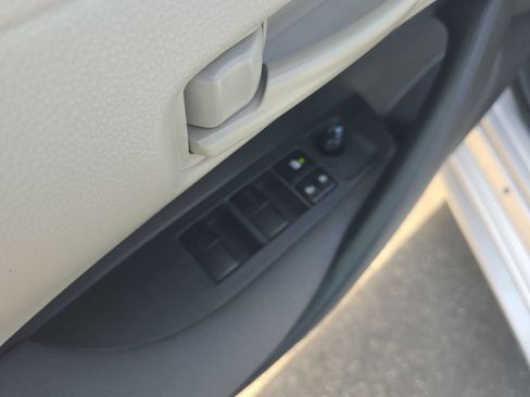 Used 2024 Toyota Corolla LE FWD image 11