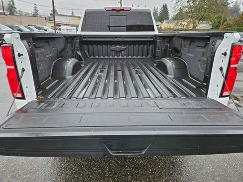 Used 2025 Chevrolet Silverado 3500 LTZ w/ LTZ Convenience Package image 16