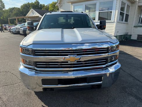 Used 2016 Chevrolet Silverado 2500 W/T w/ WT Convenience Package AWD/4WD image 4
