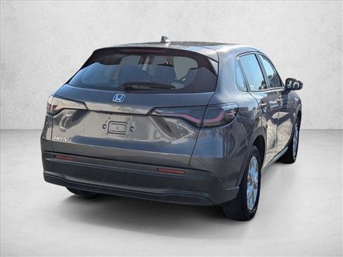 Certified 2023 Honda HR-V LX image 3