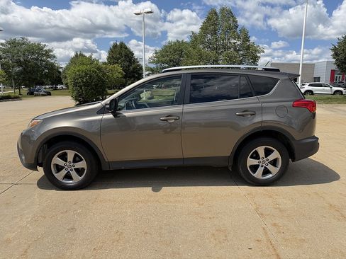 Used 2015 Toyota RAV4 XLE AWD/4WD image 3