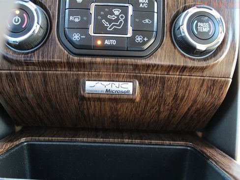 Used 2013 Ford F150 Lariat w/ Mid Equipment Group AWD/4WD image 15