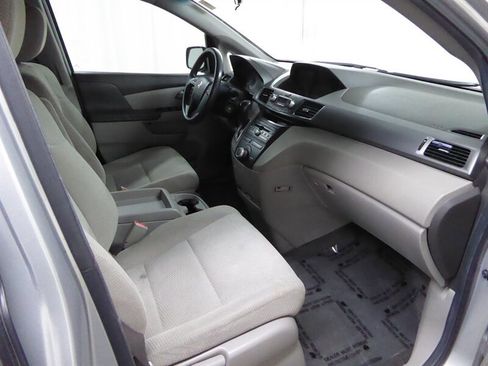 Used 2012 Honda Odyssey EX image 21