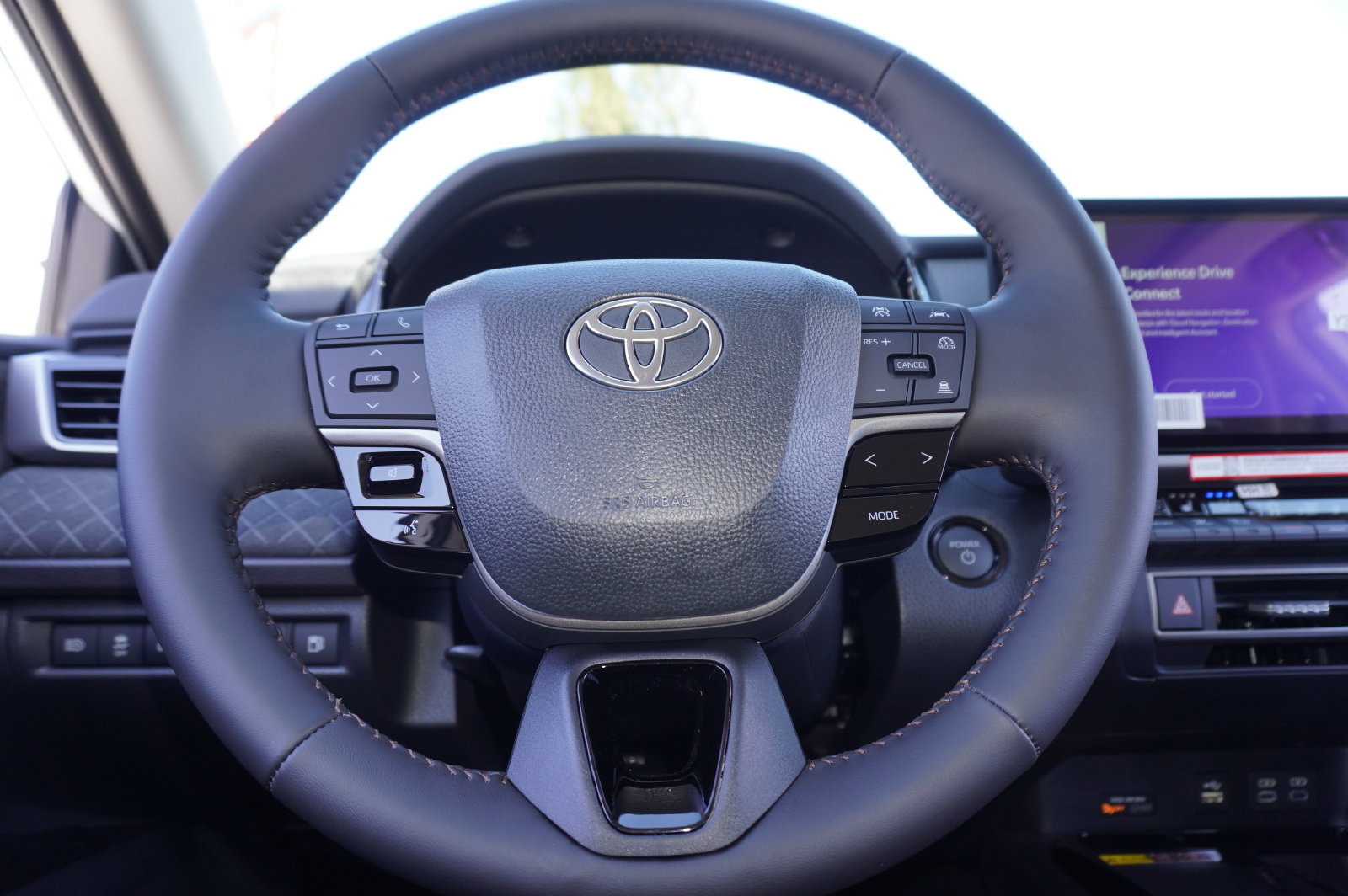 Used 2026 Toyota Camry XLE w/ Premium Package FWD image 18