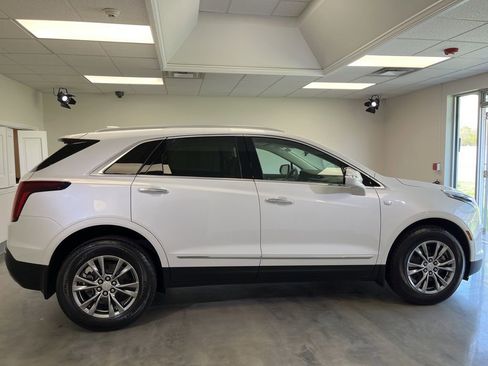 Used 2021 Cadillac XT5 Premium Luxury AWD/4WD image 8