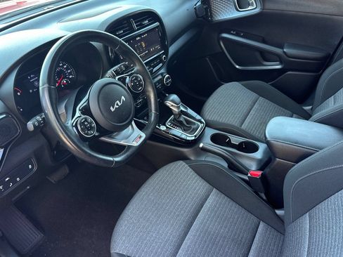 Used 2022 Kia Soul GT-Line FWD image 10
