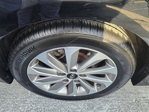 Used 2016 Hyundai Sonata Sport image 5