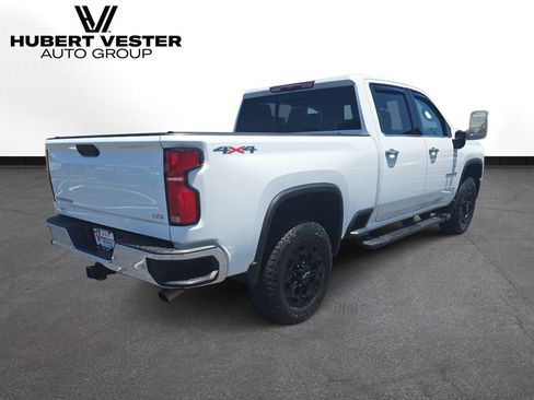 Used 2024 Chevrolet Silverado 2500 LTZ w/ LTZ Convenience Package AWD/4WD image 6