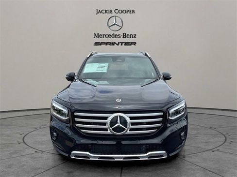 New 2025 Mercedes-Benz GLB 250 image 8