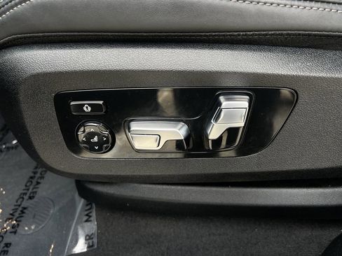 Used 2025 BMW X6 xDrive40i image 18