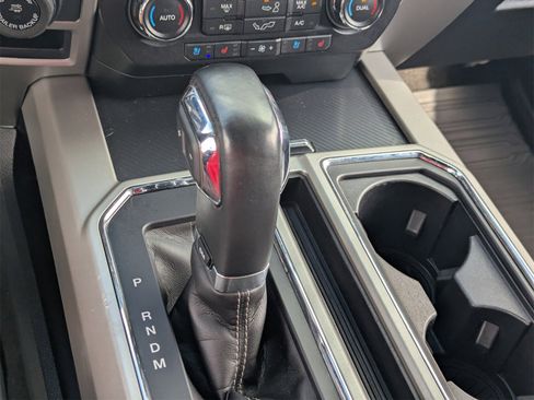 Used 2020 Ford F150 Lariat image 22