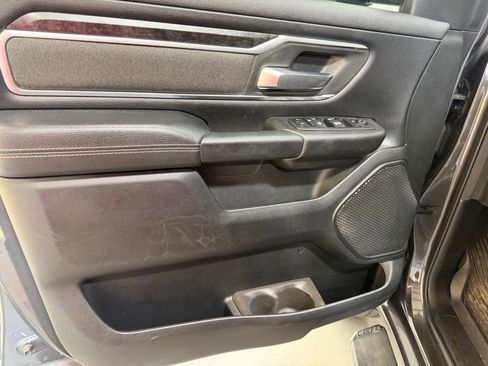 Used 2019 RAM 1500 Big Horn AWD/4WD image 9