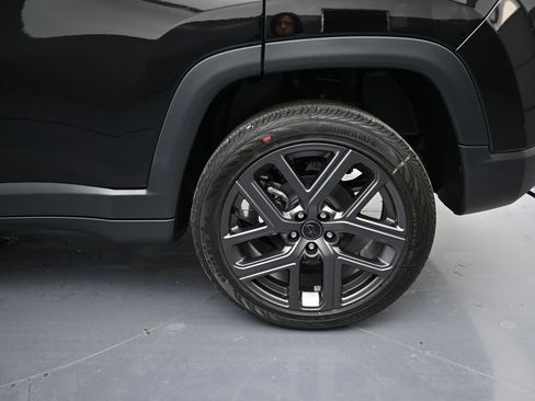 New 2026 Jeep Compass Latitude AWD/4WD image 9