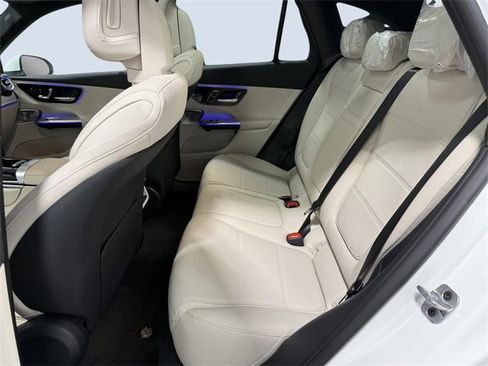 New 2026 Mercedes-Benz GLC 300 4MATIC image 7