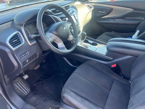 Used 2017 Nissan Murano S image 8