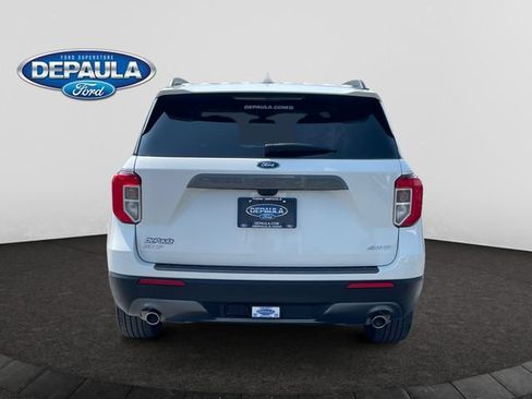 Used 2024 Ford Explorer XLT w/ Equipment Group 202A AWD/4WD image 5