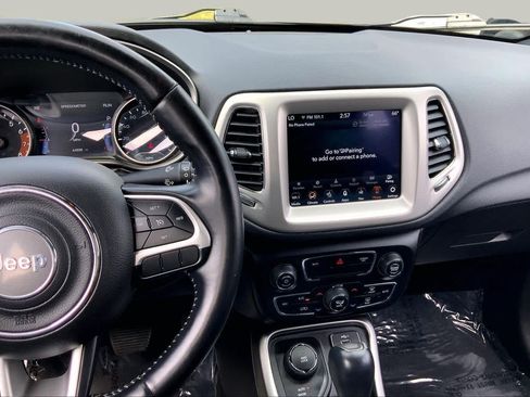 Used 2021 Jeep Compass Latitude AWD/4WD image 7
