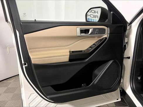 Used 2020 Ford Explorer XLT w/ Equipment Group 202A RWD image 18