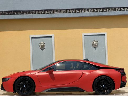 Used 2017 BMW i8 AWD/4WD image 16