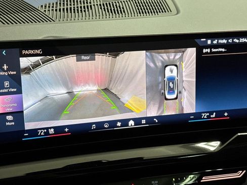 Used 2026 BMW 530i w/ Premium Package image 24