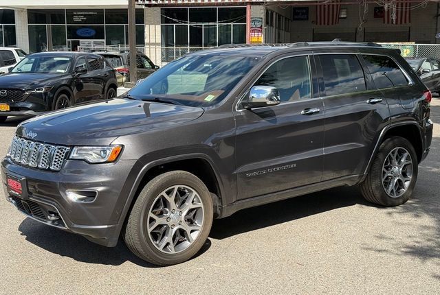 Used 2021 Jeep Grand Cherokee Overland AWD/4WD image 4