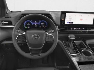 New 2026 Toyota Sienna XLE Woodland Edition AWD/4WD video 4