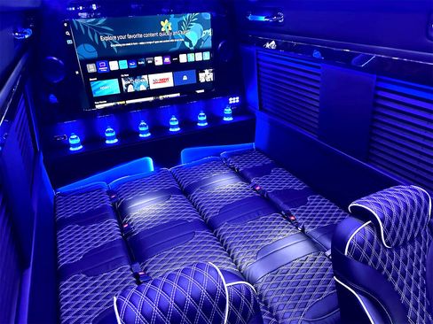 Used 2024 Mercedes-Benz Sprinter 3500 image 38