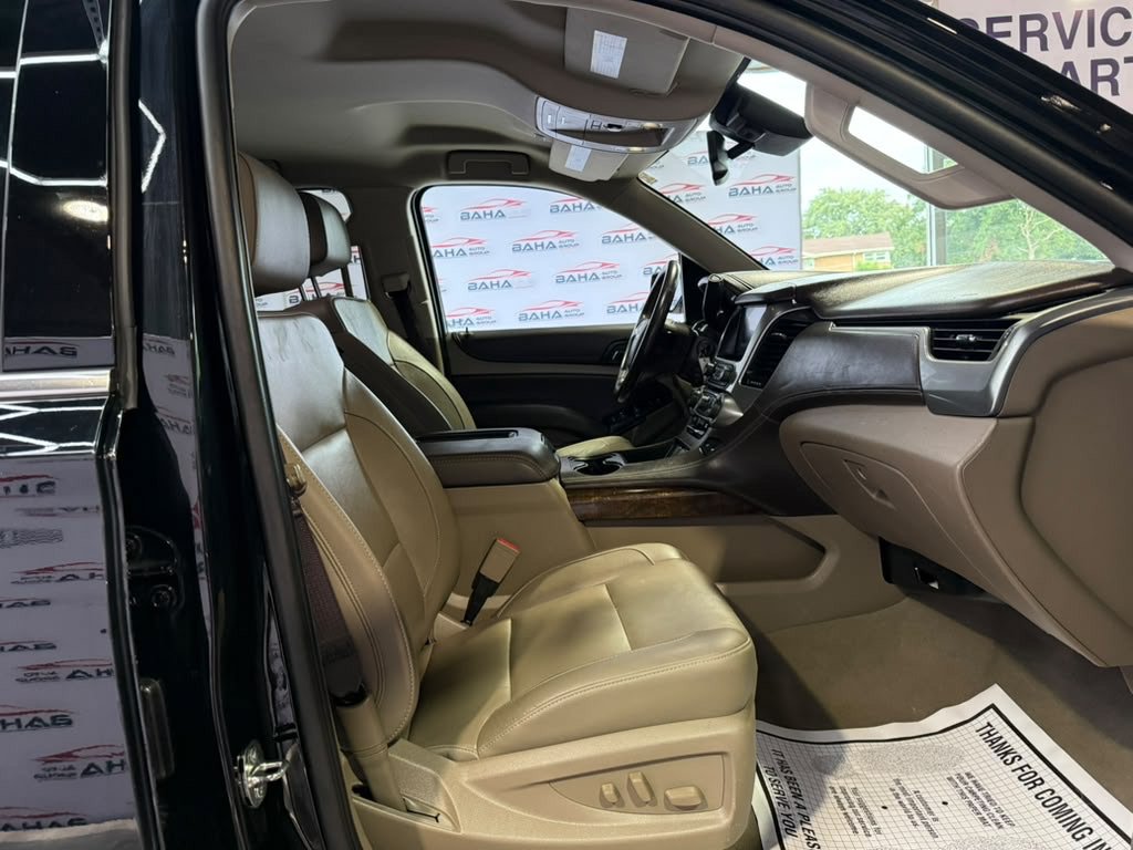 Used 2020 Chevrolet Suburban LT AWD/4WD image 44