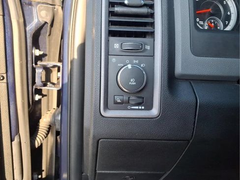Used 2014 RAM 1500 Express AWD/4WD image 15