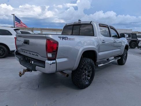 Used 2020 Toyota Tacoma SR5 w/ SR5 Appearance Package (SM) RWD image 3