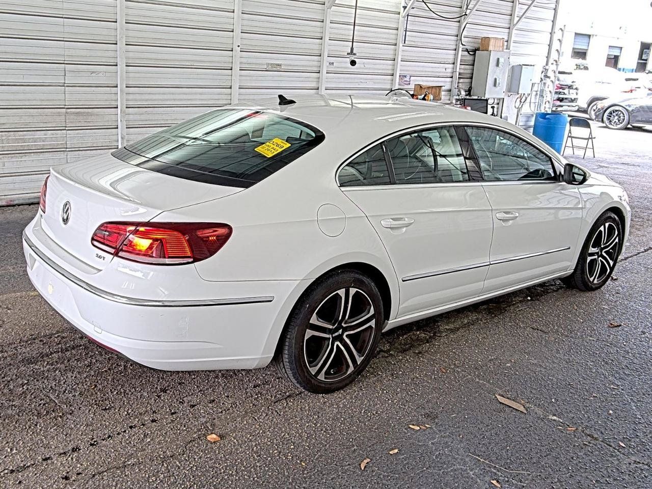 Used 2013 Volkswagen CC Sport FWD image 3