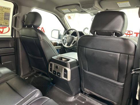 Used 2019 Ford F150 Lariat image 14