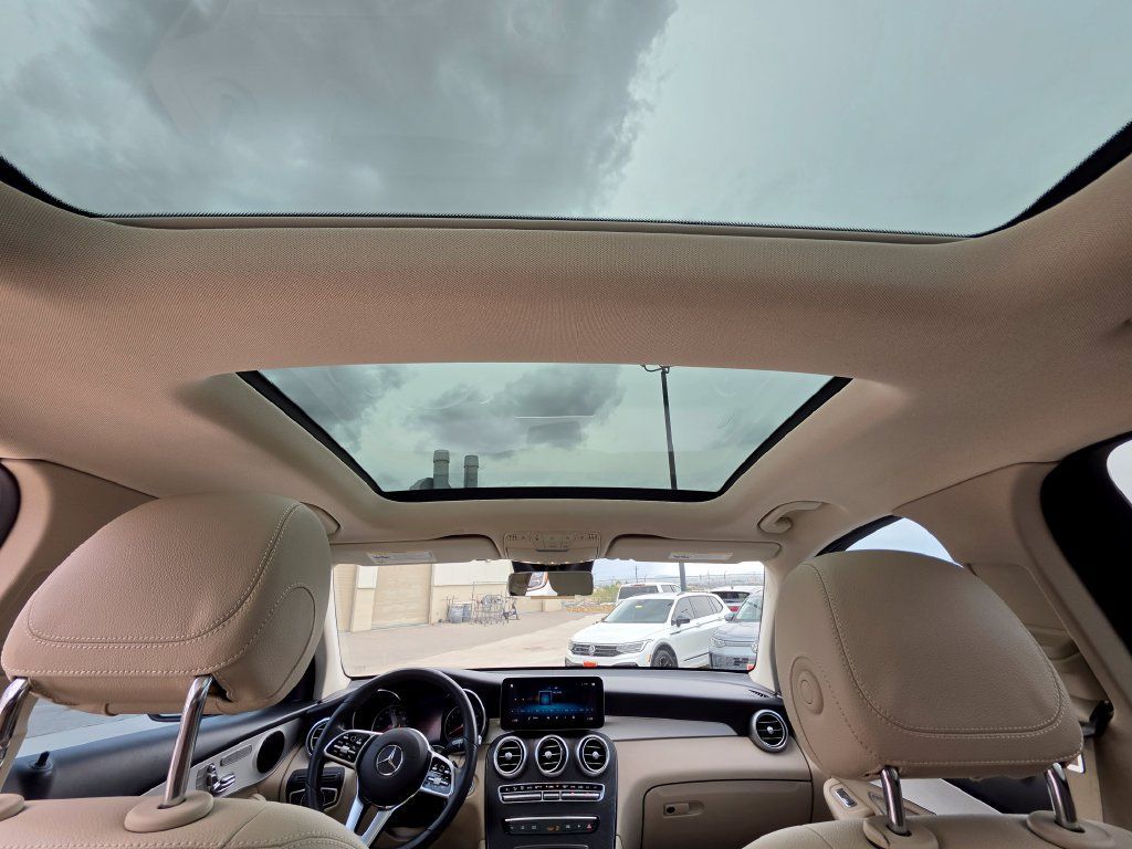 Used 2022 Mercedes-Benz GLC 300 image 19
