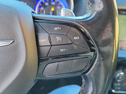 Used 2021 Chrysler 300 S image 28